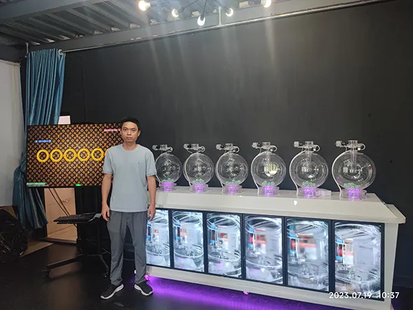 摇号机设备展示